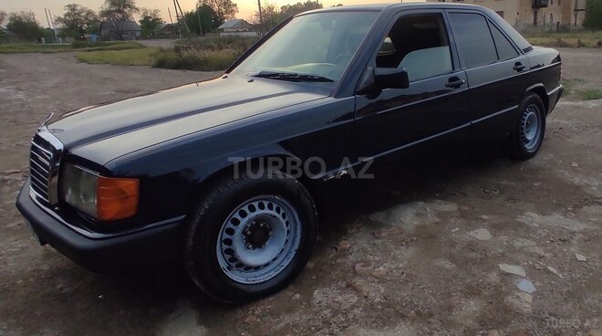 Mercedes 190 1988, 456,740 km - 2.0 l - Salyan