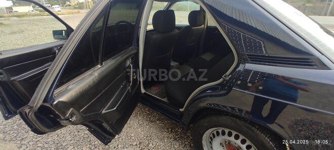 Mercedes 190 1988, 456,740 km - 2.0 l - Salyan