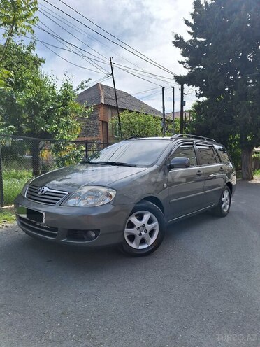 Toyota Corolla 2006, 262,000 km - 1.4 l - Zaqatala