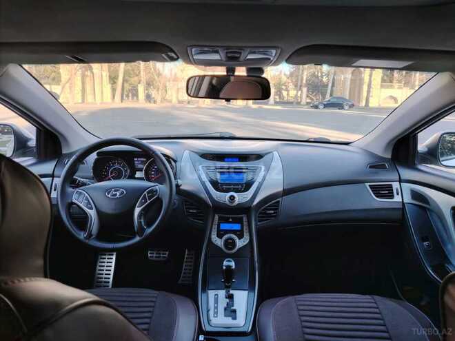 Hyundai Elantra 2011, 290,000 km - 1.8 l - Mingəçevir