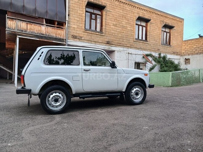 LADA (VAZ) Niva 2009, 165,000 km - 1.7 l - Göygöl