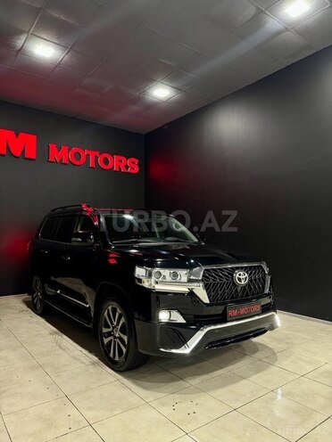 Toyota Land Cruiser-3