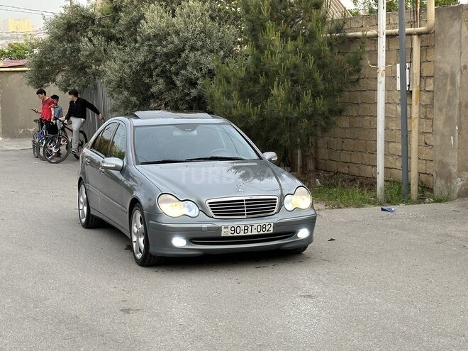 Mercedes C 180 2004, 251,000 km - 1.8 л - Bakı
