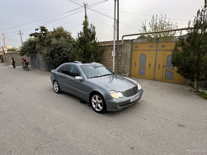 Mercedes C 180 2004, 251,000 km - 1.8 л - Bakı