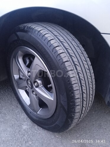 Hyundai i30 2008, 285,000 km - 1.6 l - Kürdəmir
