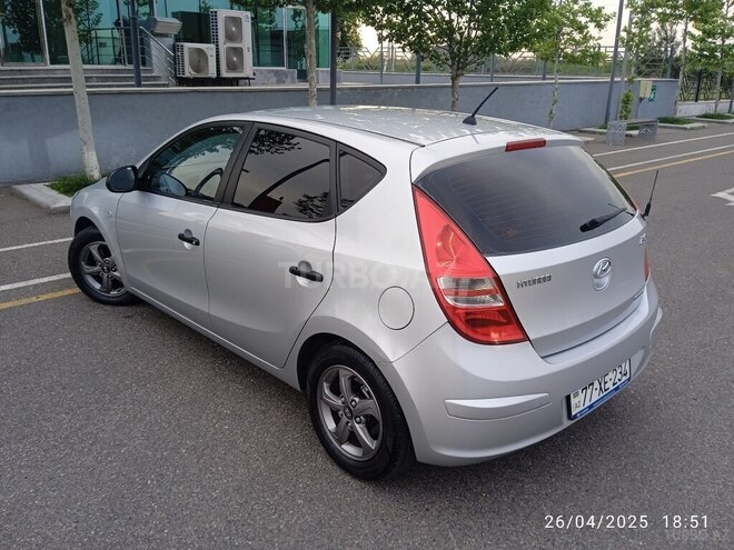 Hyundai i30 2008, 285,000 km - 1.6 l - Kürdəmir