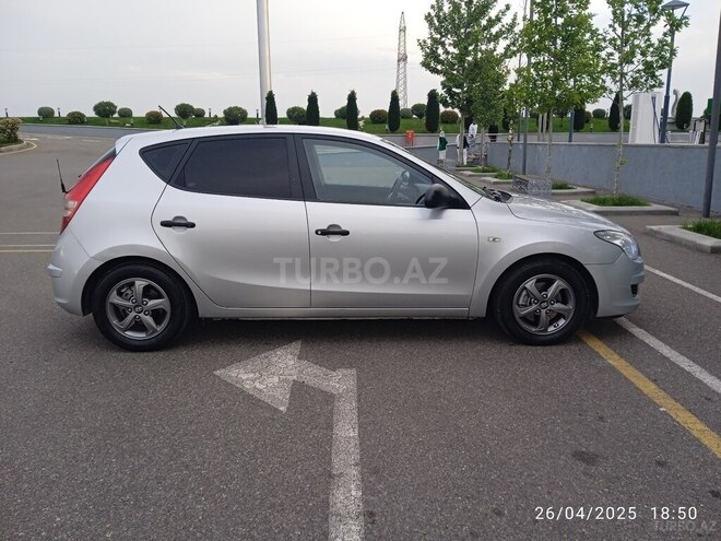 Hyundai i30 2008, 285,000 km - 1.6 l - Kürdəmir
