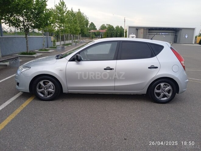 Hyundai i30 2008, 285,000 km - 1.6 l - Kürdəmir