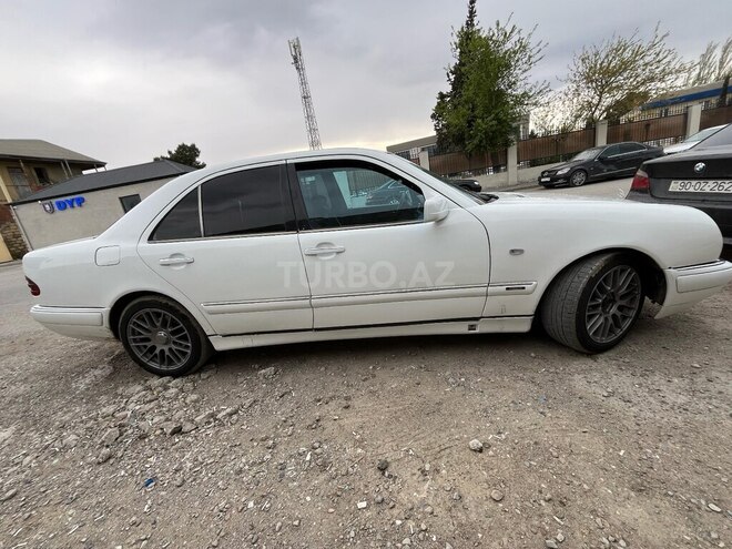 Mercedes E 220 d 1999, 550,000 km - 2.2 l - Bakı