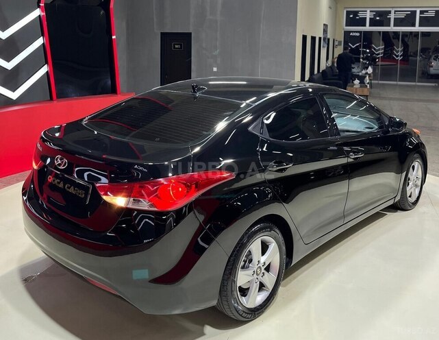 Hyundai Elantra 2013, 133,003 km - 1.8 l - Sumqayıt