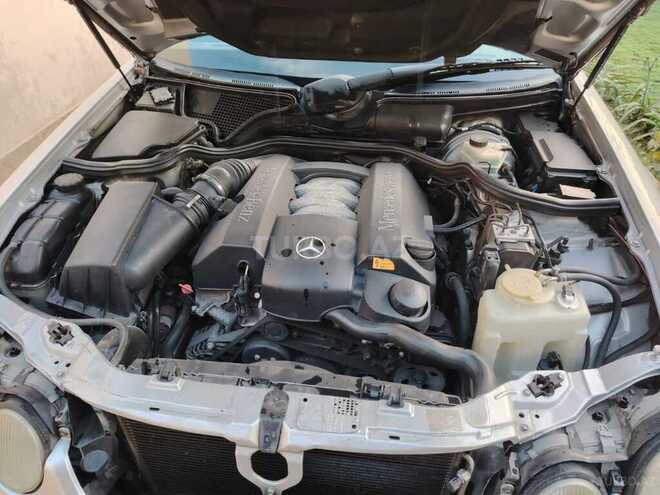 Mercedes E 280 2000, 292,000 km - 2.8 l - Bakı