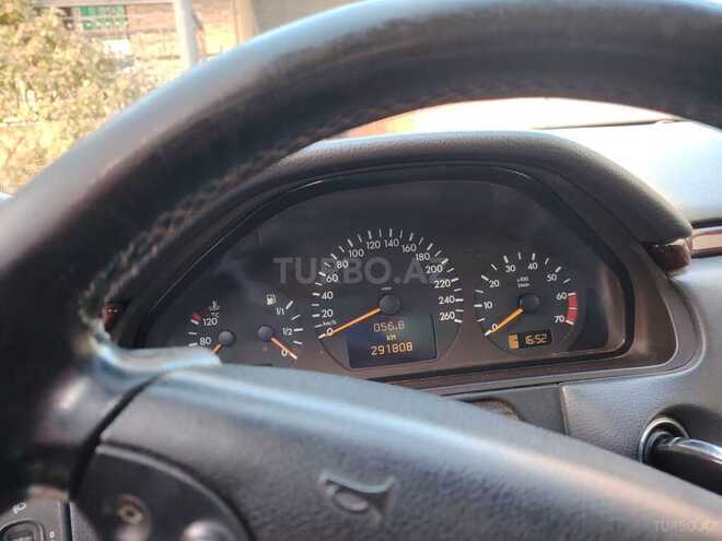 Mercedes E 280 2000, 292,000 km - 2.8 l - Bakı