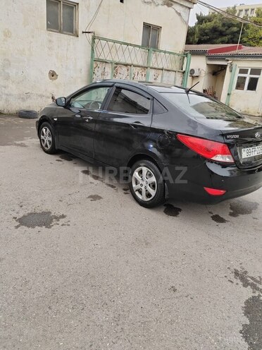 Hyundai Accent 2013, 319,000 km - 1.6 l - Bakı