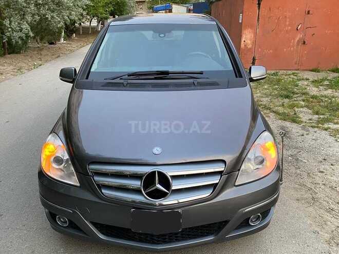 Mercedes B 180 2010, 165,000 km - 1.7 l - Sumqayıt