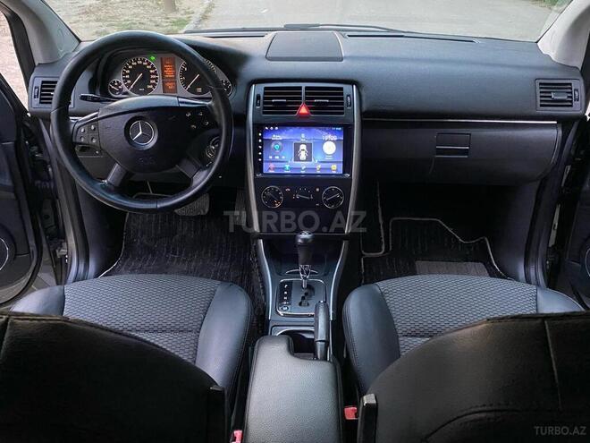 Mercedes B 180 2010, 165,000 km - 1.7 l - Sumqayıt