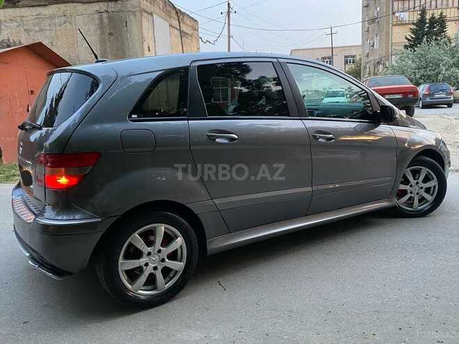 Mercedes B 180 2010, 165,000 km - 1.7 l - Sumqayıt