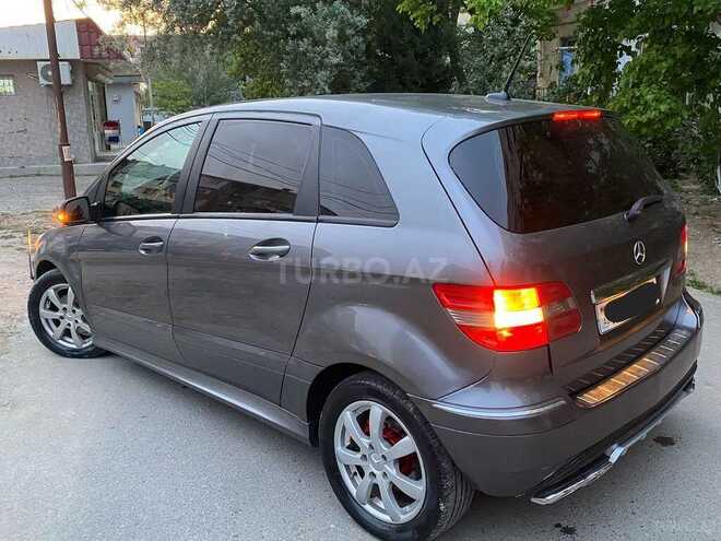 Mercedes B 180 2010, 165,000 km - 1.7 l - Sumqayıt