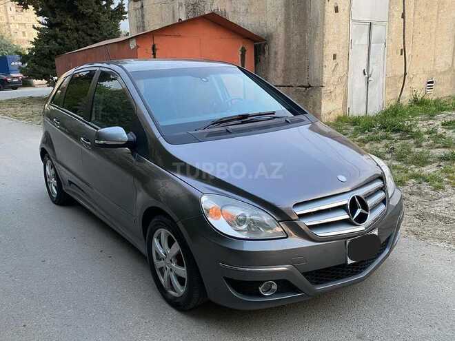 Mercedes B 180 2010, 165,000 km - 1.7 l - Sumqayıt