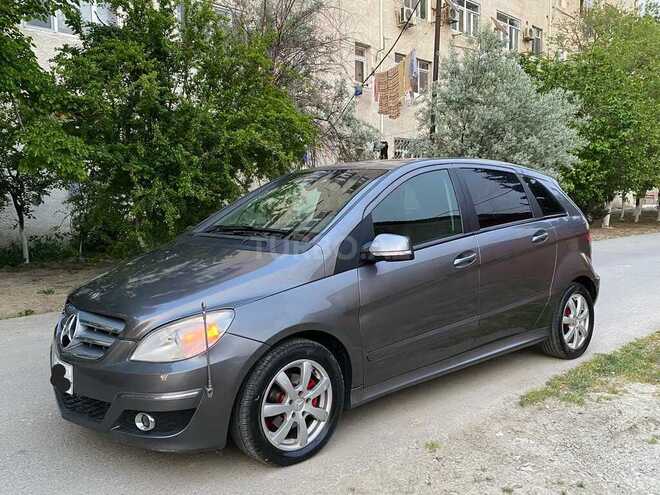 Mercedes B 180 2010, 165,000 km - 1.7 l - Sumqayıt