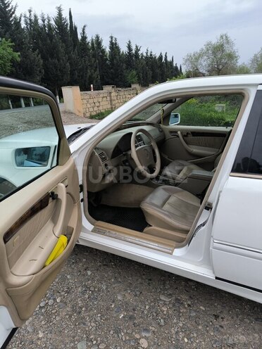 Mercedes C 230 1998, 320,000 km - 2.3 l - Salyan