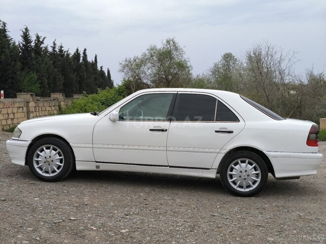 Mercedes C 230 1998, 320,000 km - 2.3 l - Salyan