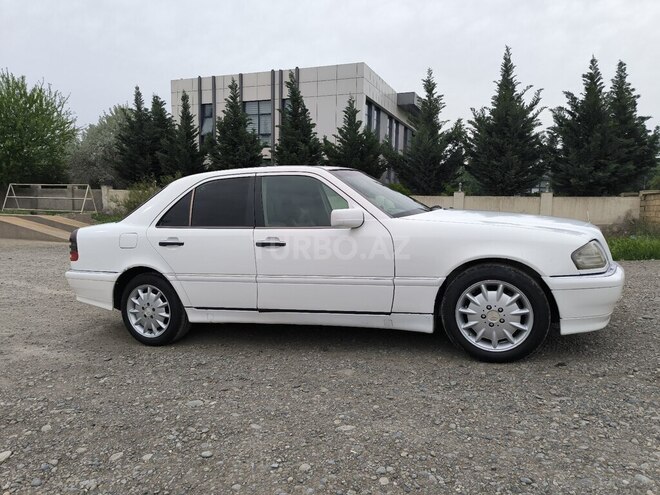 Mercedes C 230 1998, 320,000 km - 2.3 l - Salyan