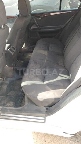 Mercedes E 220 d 1999, 631,324 km - 2.2 l - Beyləqan