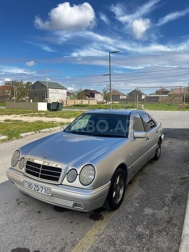 Mercedes E 280 1998, 320,000 km - 2.8 l - Bakı