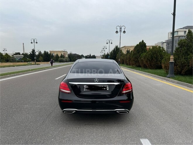 Mercedes E 220 d 2018, 142,000 km - 2.0 l - Bakı