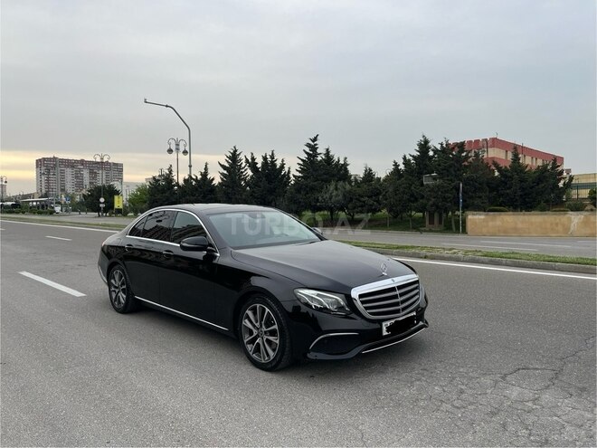 Mercedes E 220 d 2018, 142,000 km - 2.0 l - Bakı