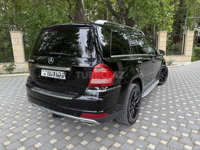 Mercedes GL 450 4MATIC 2011, 312,000 km - 4.7 л - Yevlax