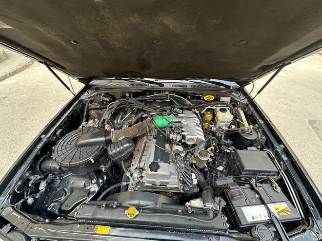 Toyota Land Cruiser 2003, 300,101 km - 4.5 l - Bakı