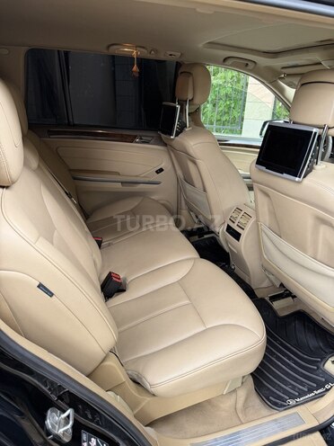 Mercedes GL 450 4MATIC 2011, 312,000 km - 4.7 л - Yevlax
