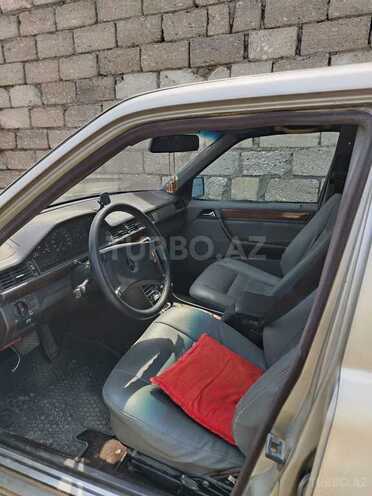 Mercedes E 200 1990, 500,000 km - 2.0 l - Bakı