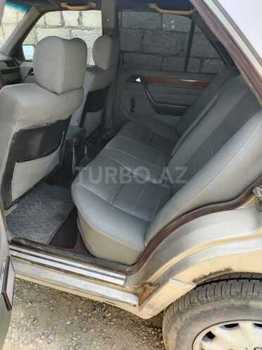 Mercedes E 200 1990, 500,000 km - 2.0 l - Bakı