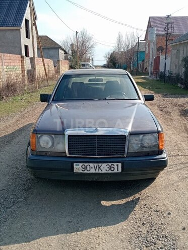 Mercedes E 230 1993, 115,000 km - 2.3 l - Cəlilabad