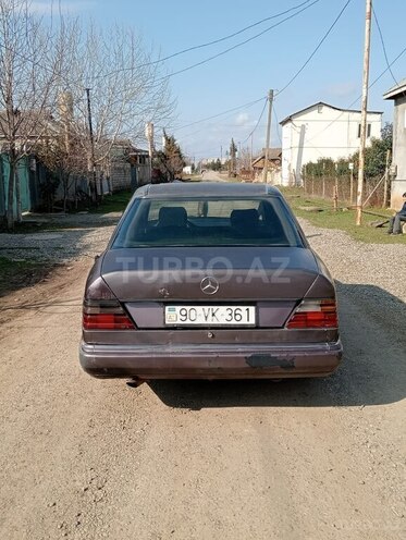 Mercedes E 230 1993, 115,000 km - 2.3 l - Cəlilabad