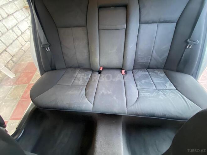 Mercedes E 240 1998, 433,000 km - 2.4 l - Bərdə