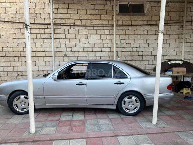 Mercedes E 240 1998, 433,000 km - 2.4 l - Bərdə