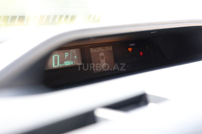 Toyota Prius C 2012, 288,716 km - 1.5 l - Bakı