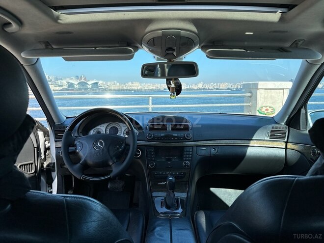 Mercedes E 240 2002, 194,000 km - 2.4 l - Bakı