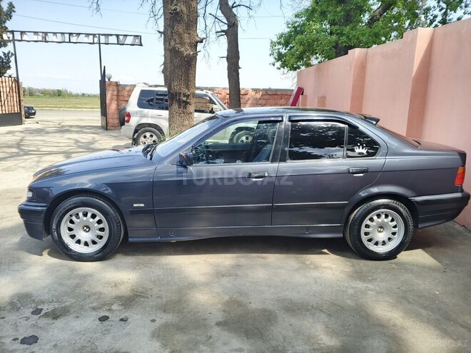 BMW 316 1998, 165,000 km - 1.6 l - Gəncə