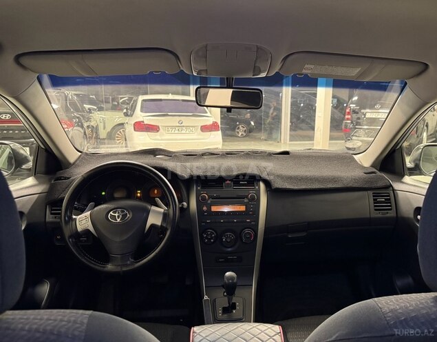 Toyota Corolla 2007, 197,000 km - 1.6 л - Bakı