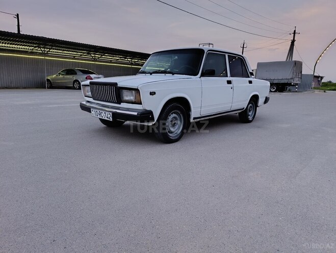 LADA (VAZ) 2107 2006, 72,000 km - 1.6 l - Sabirabad