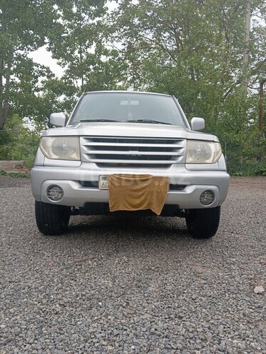 Mitsubishi Pajero io 2000, 273,000 km - 2.0 l - Lerik