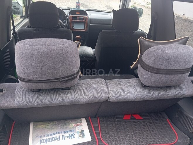 Mitsubishi Pajero io 2000, 273,000 km - 2.0 l - Lerik