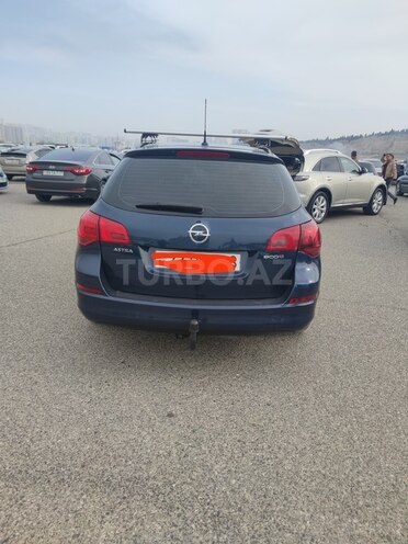 Opel Astra 2012, 250,000 km - 1.4 l - Bakı