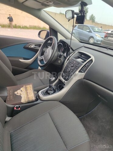 Opel Astra 2012, 250,000 km - 1.4 l - Bakı