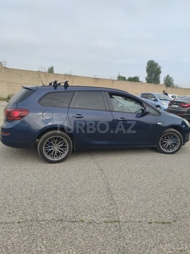 Opel Astra 2012, 250,000 km - 1.4 l - Bakı