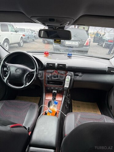 Mercedes C 220 d 2002, 325,480 km - 2.2 l - Bakı